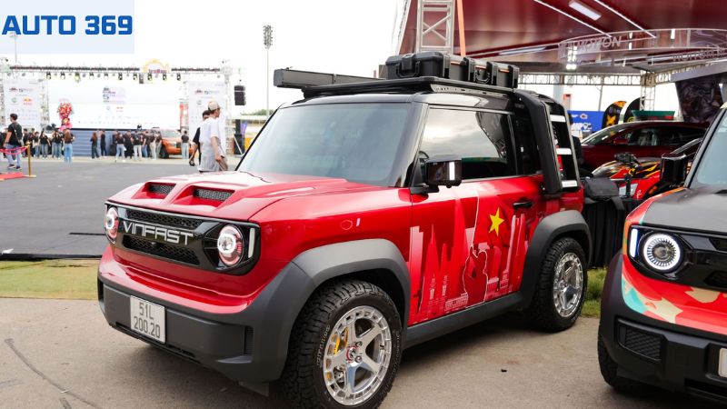 VF3 đỏ độ phong cách Adventure đậm chất off-road
