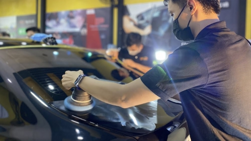 Xử lý bề mặt sơn kỹ lưỡng